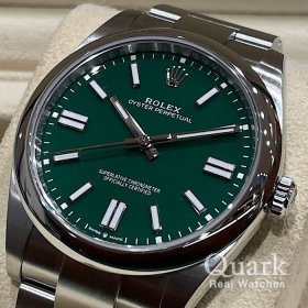 ロレックス オイスター・パーペチュアル41 Ref.124300 グリーンダイヤル