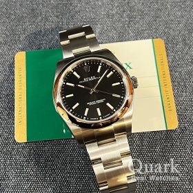 ロレックス オイスター・パーペチュアル39 Ref.114300 ブラックダイヤル