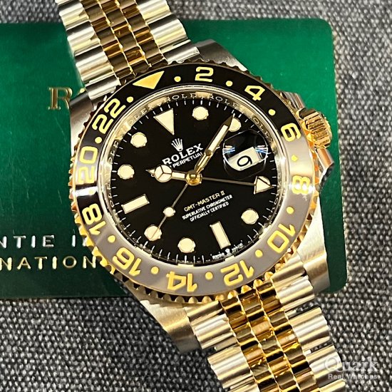 ロレックス GMTマスターII Ref.126713GRNR