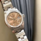 ロレックス オイスター・パーペチュアル・デイト Ref.79240