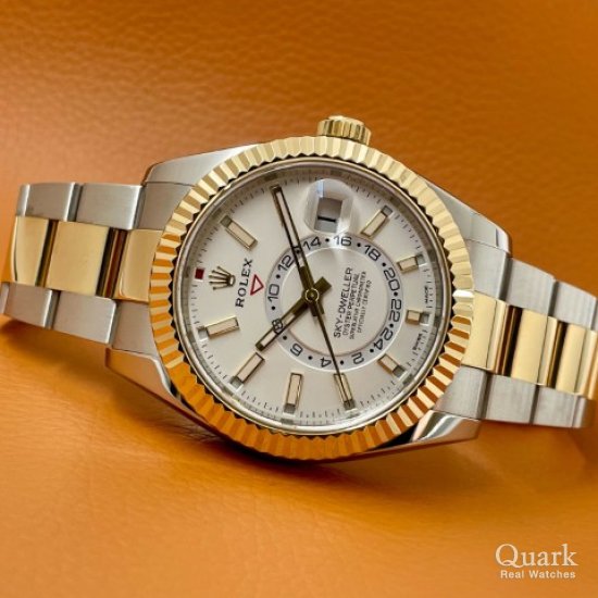 ロレックス スカイドゥエラー Ref.326933